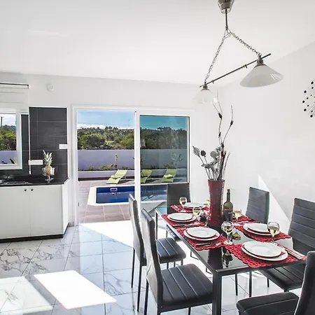 Cyprus Minutes From The Beach, 1195 Villa Protaras
