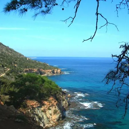 Villa Cyprus Minutes From The Beach, 1195