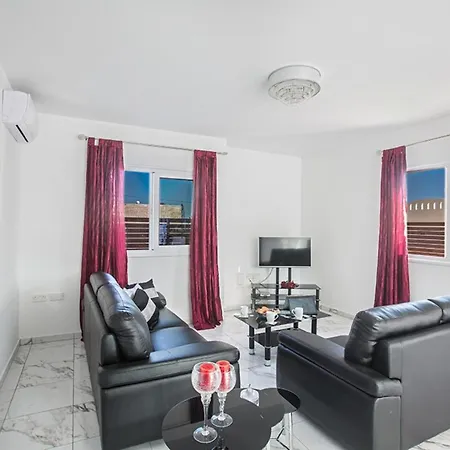 Cyprus Minutes From The Beach, 1195 Villa *