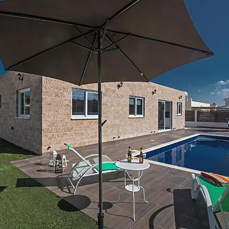 Villa Cyprus Minutes From The Beach, 1195 Protaras